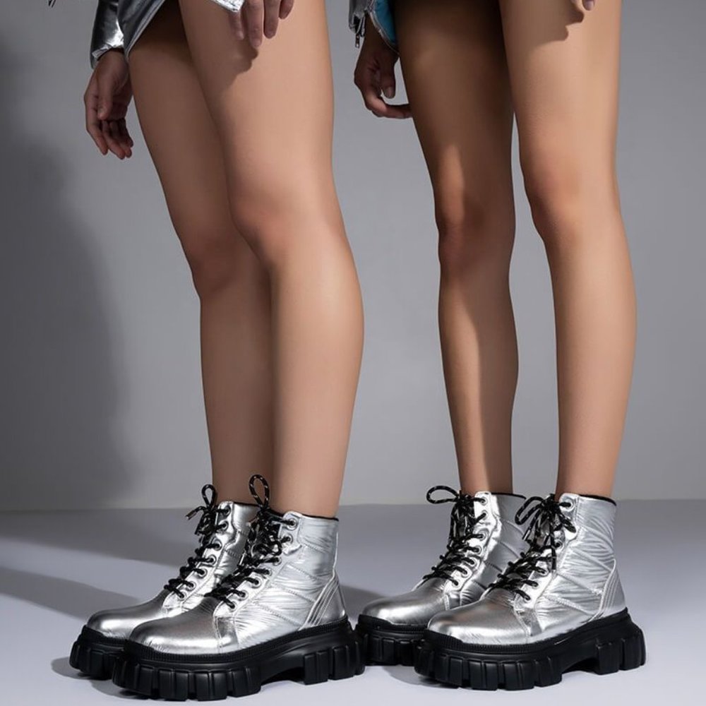 Miz Celsius: Silver Puffer Construction Boot SIZE 8 9 - Picture 2 of 6